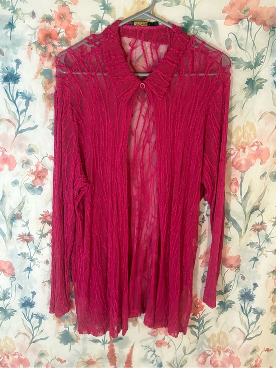 Picadilly Fashion Tops - Vintage Sheer Crinkle Button-Top in Fuchsia